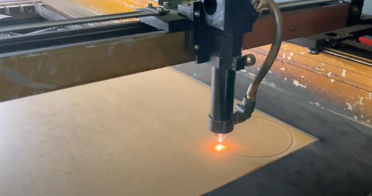 Cài đặt cắt tấm mica bằng máy laser