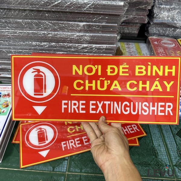 Biển báo chỉ dẫn vị trí nơi để bình chữa cháy