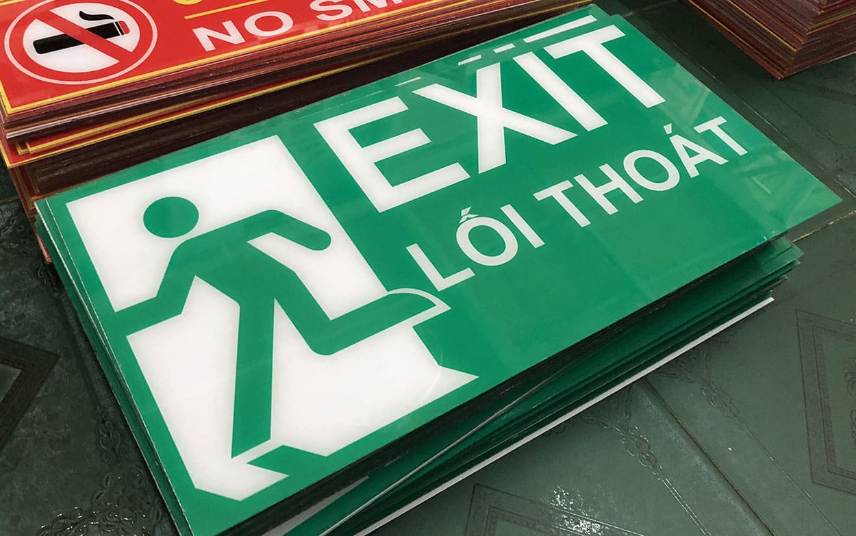 Biển chỉ dẫn lối thoát hiểm exit an toàn pccc