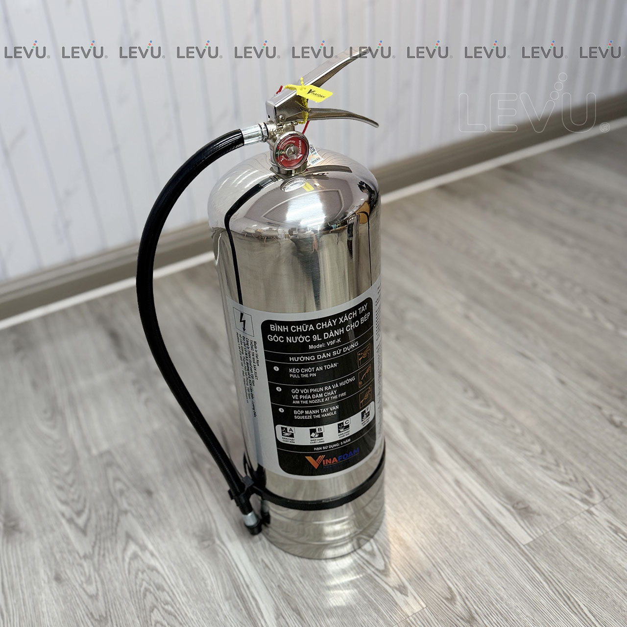 binh chua chay goc nuoc 9 lit inox v9f k vinafoam 9 Bình chữa cháy gốc nước 9 lít inox V9F-K Vinafoam - Ảnh 13