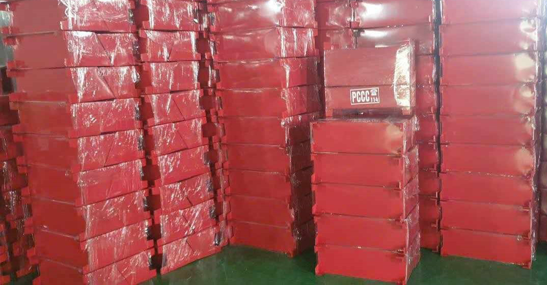 Xưởng sản xuất kệ đựng 3 bình chữa cháy bằng sắt