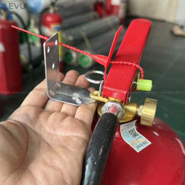 Móc treo bình chữa cháy trên tường tặng kèm - Hình ảnh 2