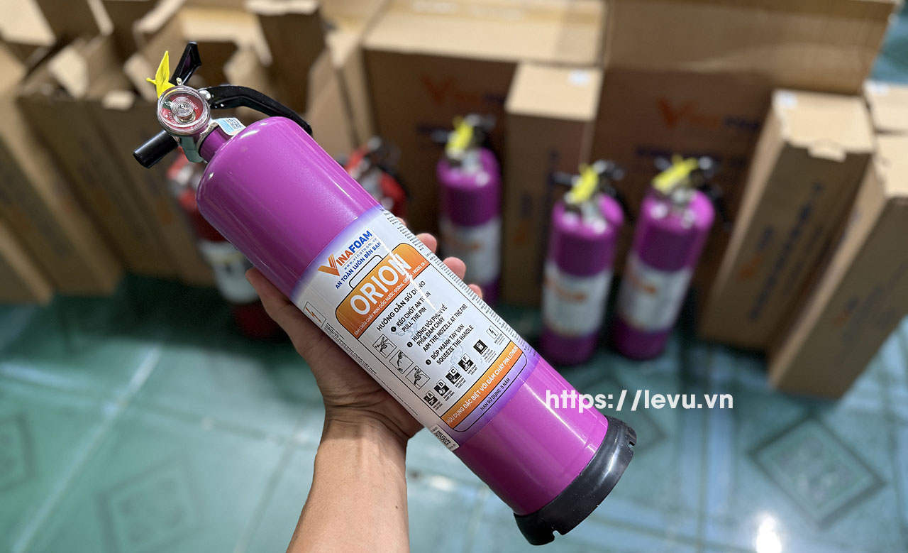 Tổng quan về 2 loại bình chữa cháy xe điện
