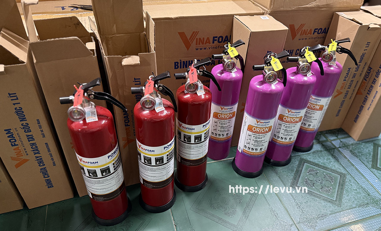 Mẫu bình chữa cháy mini chuyên dụng cho pin lithium trên xe điện