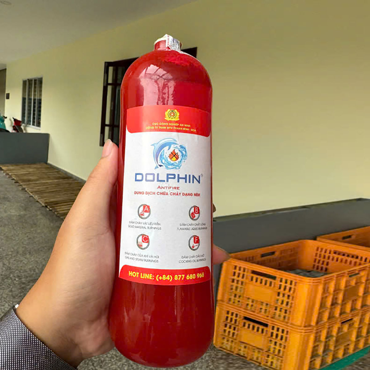 binh chua chay dang nem dolphin goc nuoc mini dpa n01 4 Mua bình chữa cháy Dolphin chính hãng tại LEVU Việt Nam