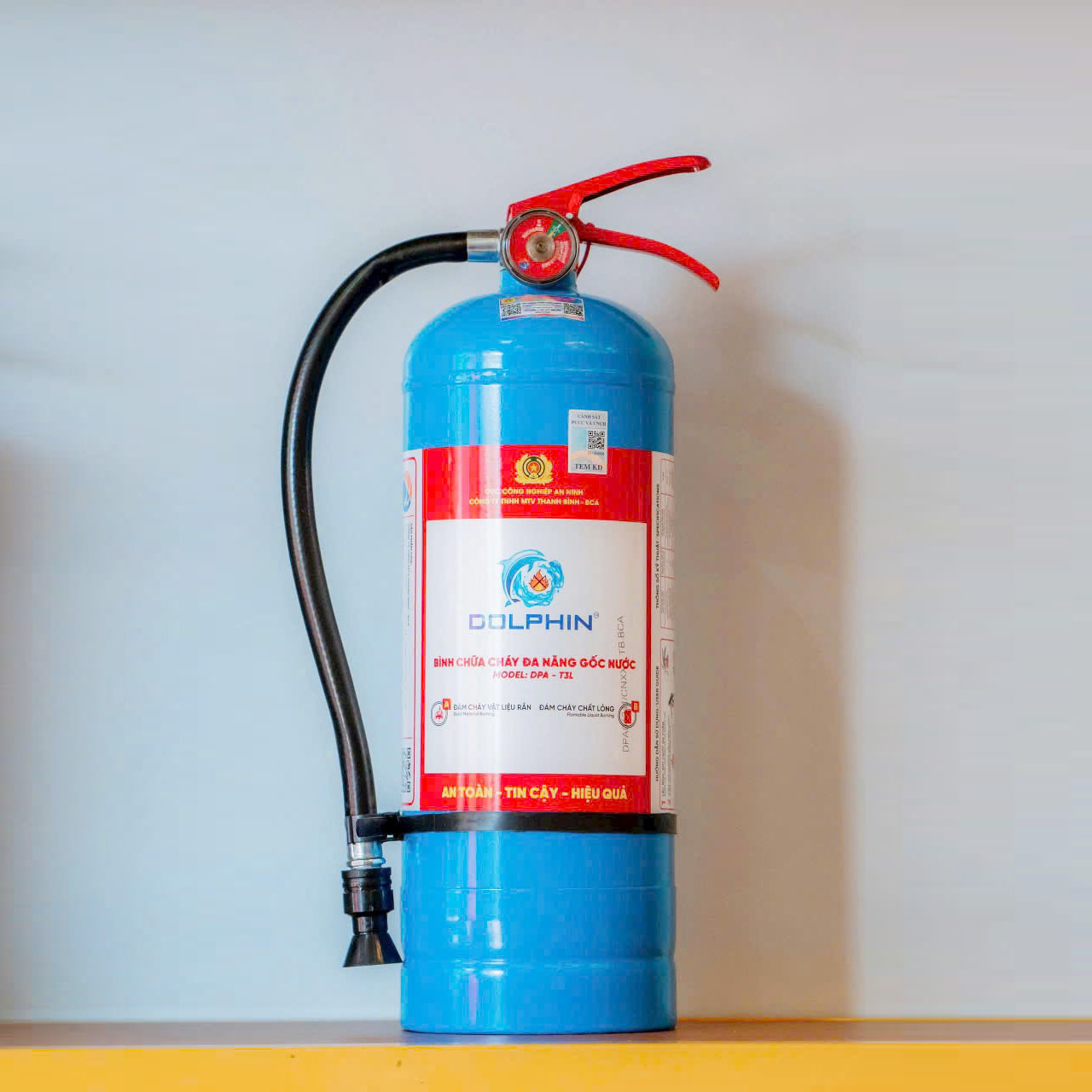 binh chua chay dolphin 3 lit goc nuoc dpa t3l 6 Bình chữa cháy Dolphin 3 lít gốc nước DPA-T3L - Ảnh 3