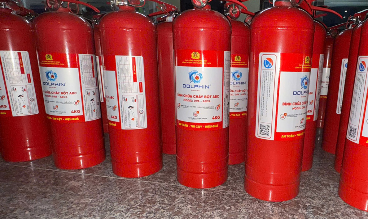 binh chua chay dolphin 4kg bot abc dpa abc4 4 Đặc điểm nổi bật của bình chữa cháy bột ABC 4kg Dolphin