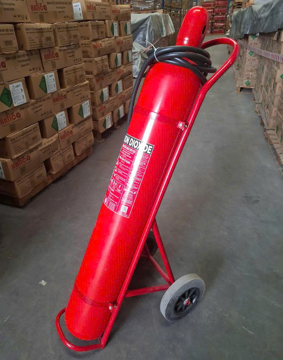 binh chua chay hafico hfc24 khi co2 24kg co xe day 1 Bình chữa cháy Hafico HFC24M khí CO2 24kg có xe đẩy