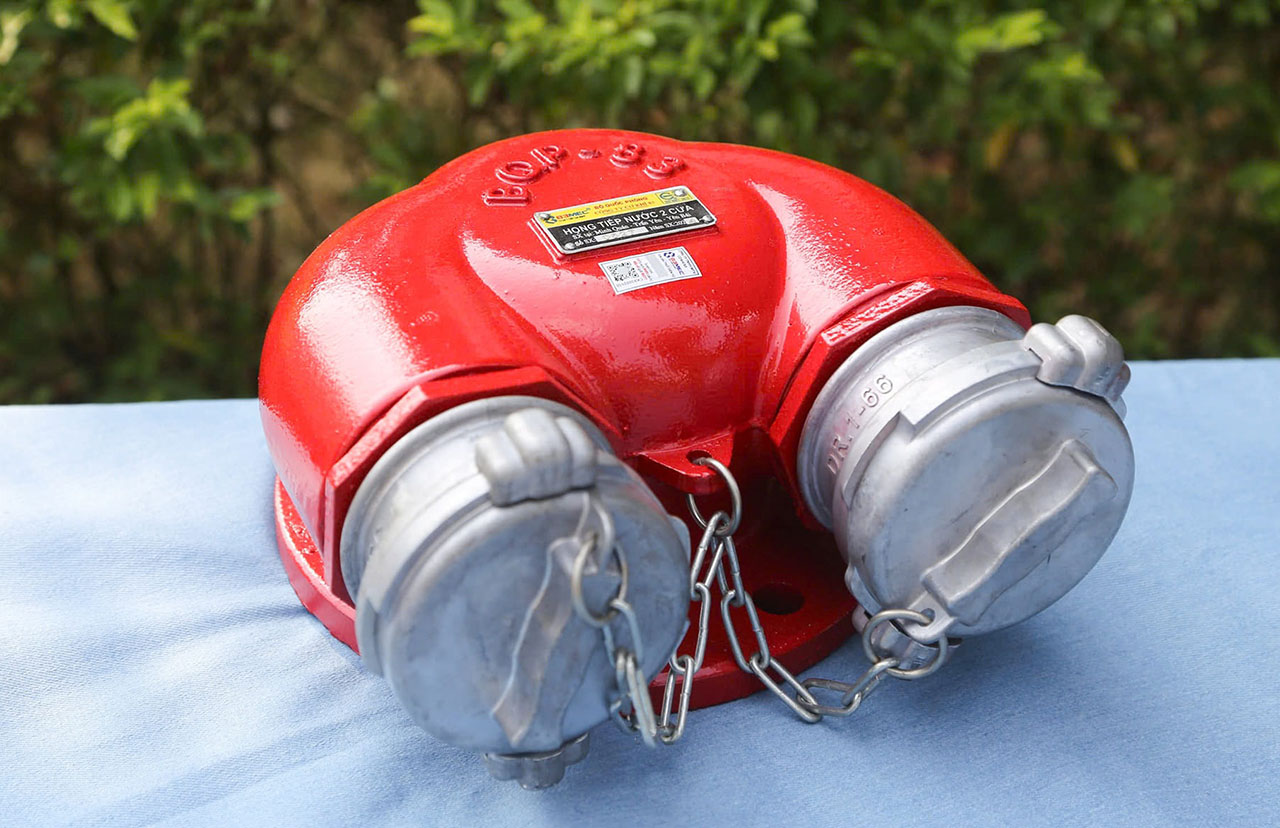 hong tiep nuoc 2 cua d65 83mec 1 Đặc điểm nổi bật của họng nước chữa cháy 2 cửa D65 83Mec