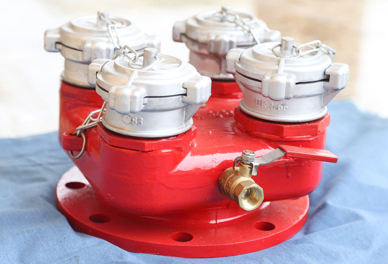 hong tiep nuoc 4 cua d65 83mec 3 Đặc điểm nổi bật của họng nước chữa cháy 4 cửa D65 83Mec