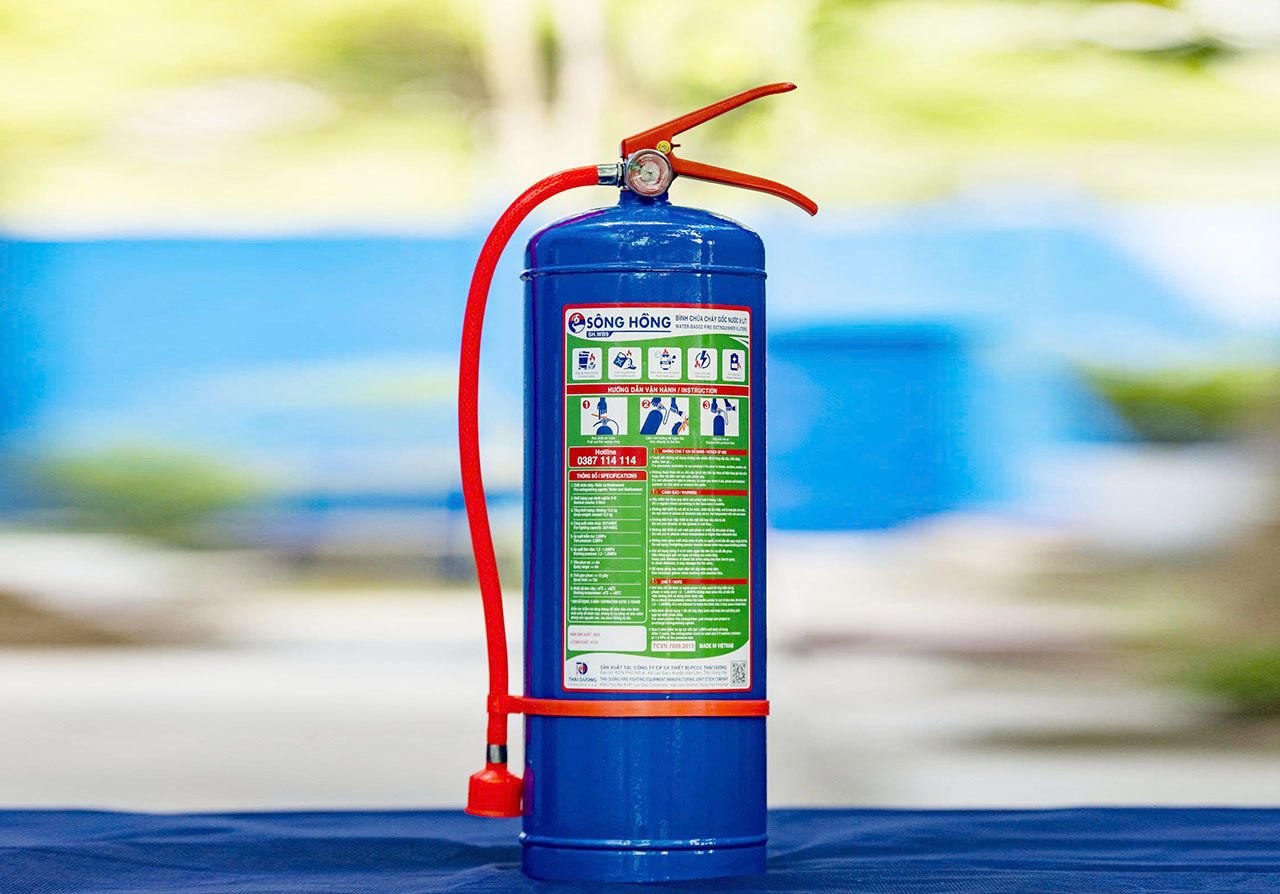binh chua chay da nang song hong goc nuoc 9 lit sh wb9 1 Bình chữa cháy đa năng Sông Hồng gốc nước 9 lít SH.WB9